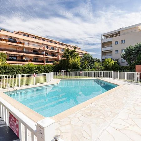 Pretty Studio Swimming Pool And Sea Cagnes-sur-Mer Exterior foto