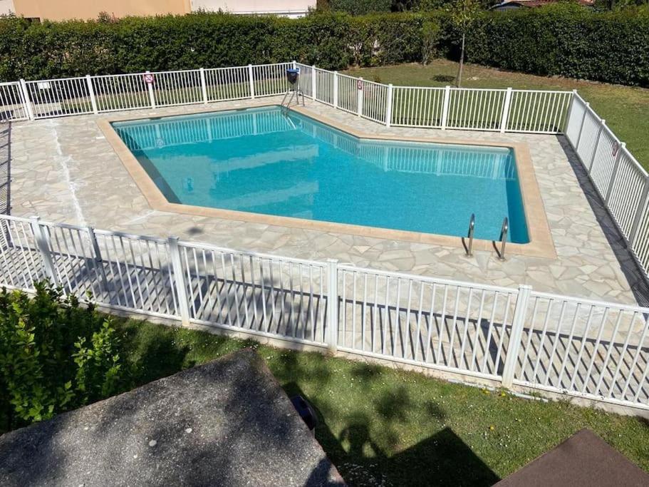 Pretty Studio Swimming Pool And Sea Cagnes-sur-Mer Exterior foto